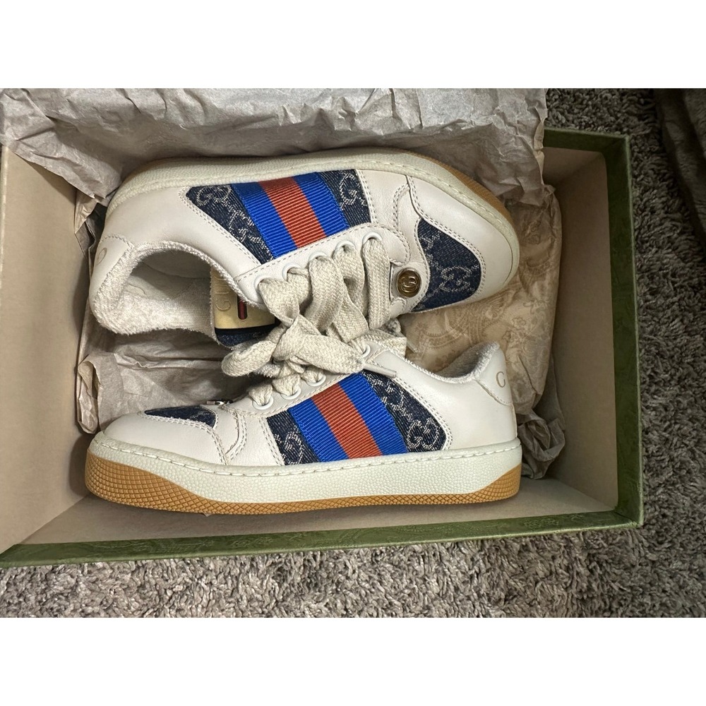 Gucci Children's GG Supreme Sneakers - Picture 8 of 11